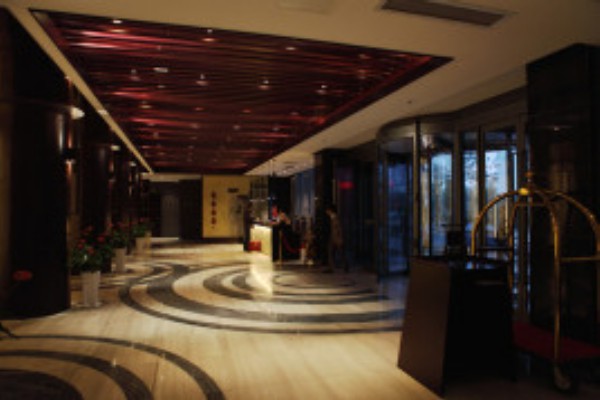 成都桑拿哪家性价比高？便宜又好玩的养生休闲地推荐(成都最好的桑拿房是哪一家)